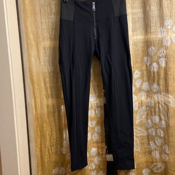 FREDDY ‘WR.UP.’ stretch crop zip up black pants. - Picture 2 of 9
